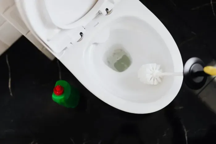 how to unclog a toilet without a plunger