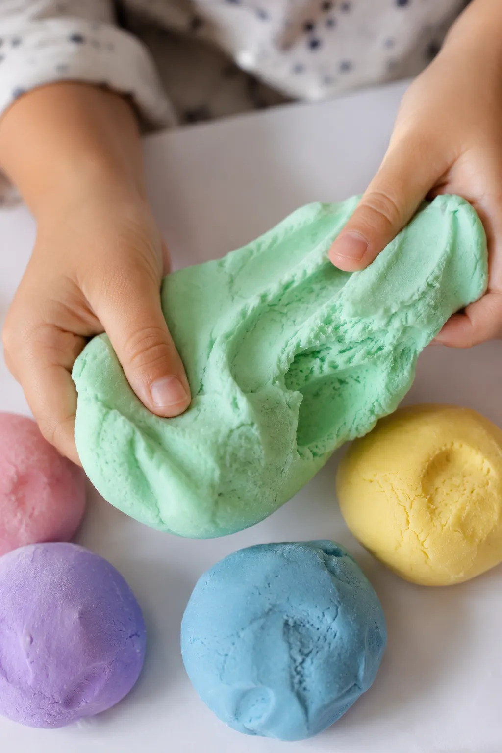 6 homemade cloud dough recipes